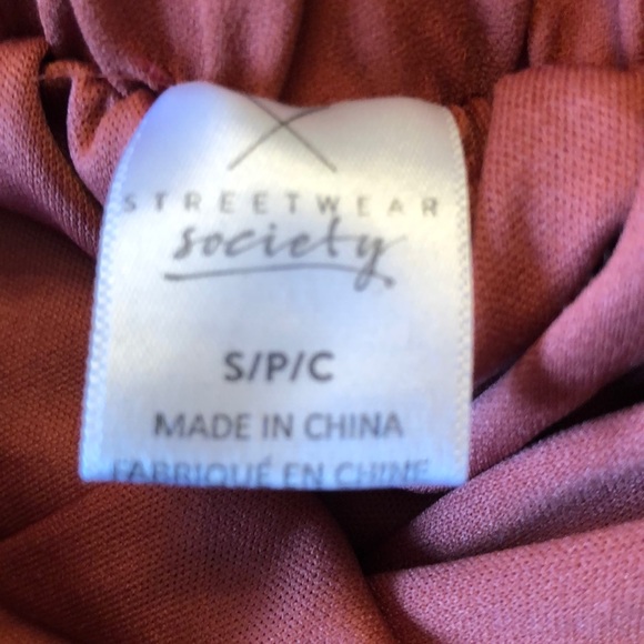 Short/skirt - Picture 4 of 5